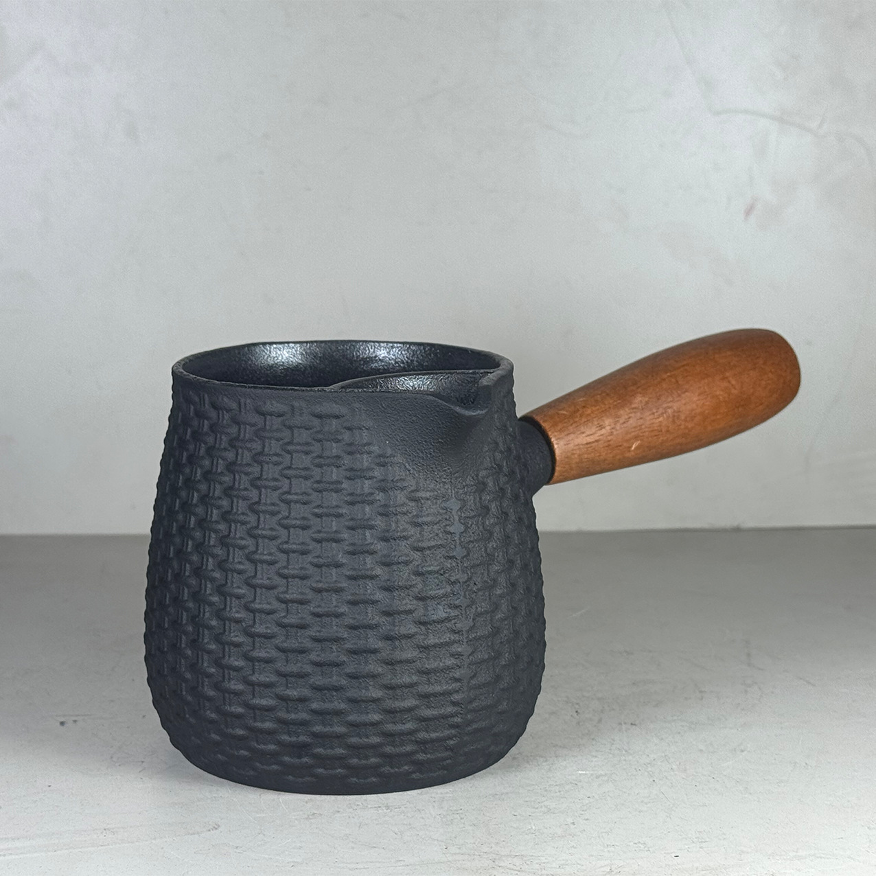 Cast Iron Teapot - Teiera giapponese in ghisa da 550