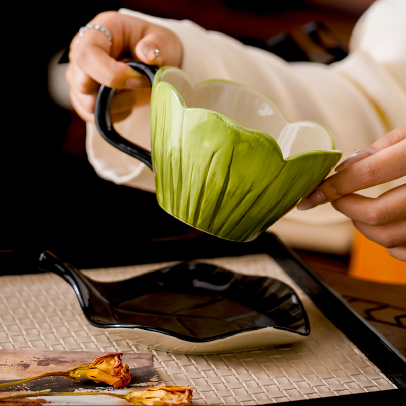 Set di piatti per tazze da caf - Coffee Tea Leaf recensione e prezzo