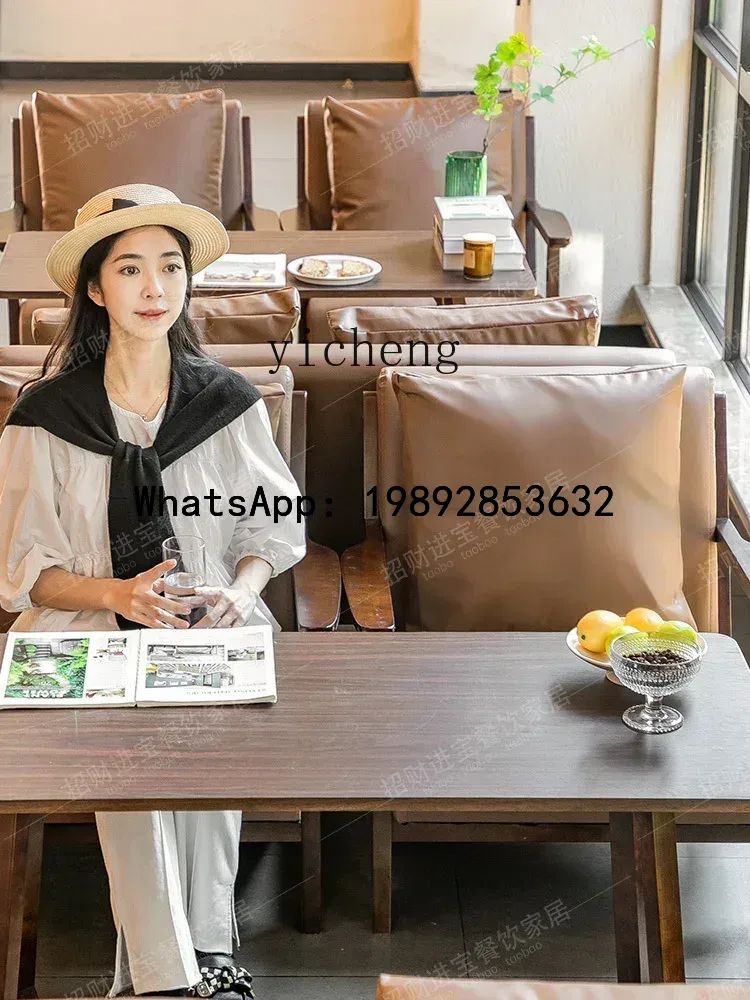 Set Tavolo e Sedie H1 per Nego - Coffee Tea Lounge recensione e prezzo